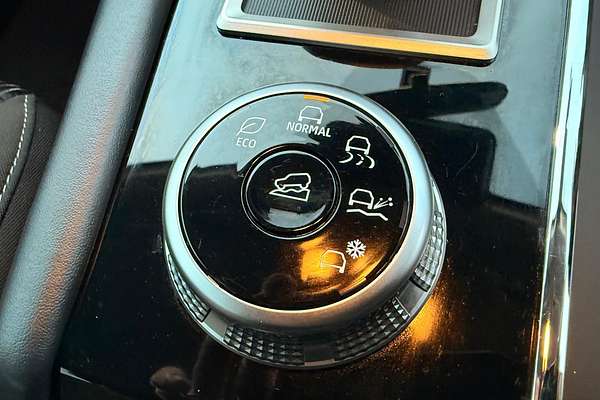 2024 Mitsubishi Outlander ES ZM thumb-26