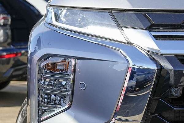 2025 Mitsubishi Pajero Sport Exceed QG thumb-1