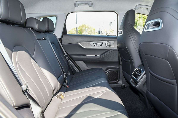 2026 Chery Tiggo 7 Super Hybrid Urban T32 thumb-9