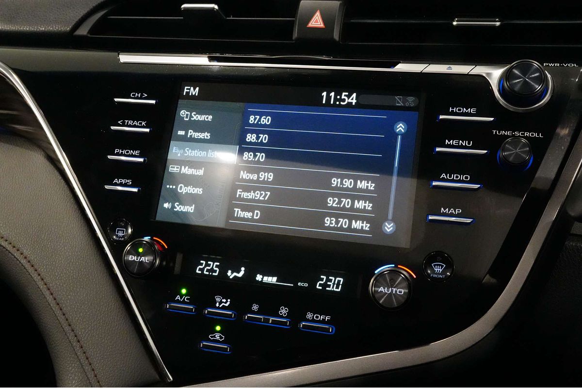 2018 Toyota Camry SL AXVH71R
