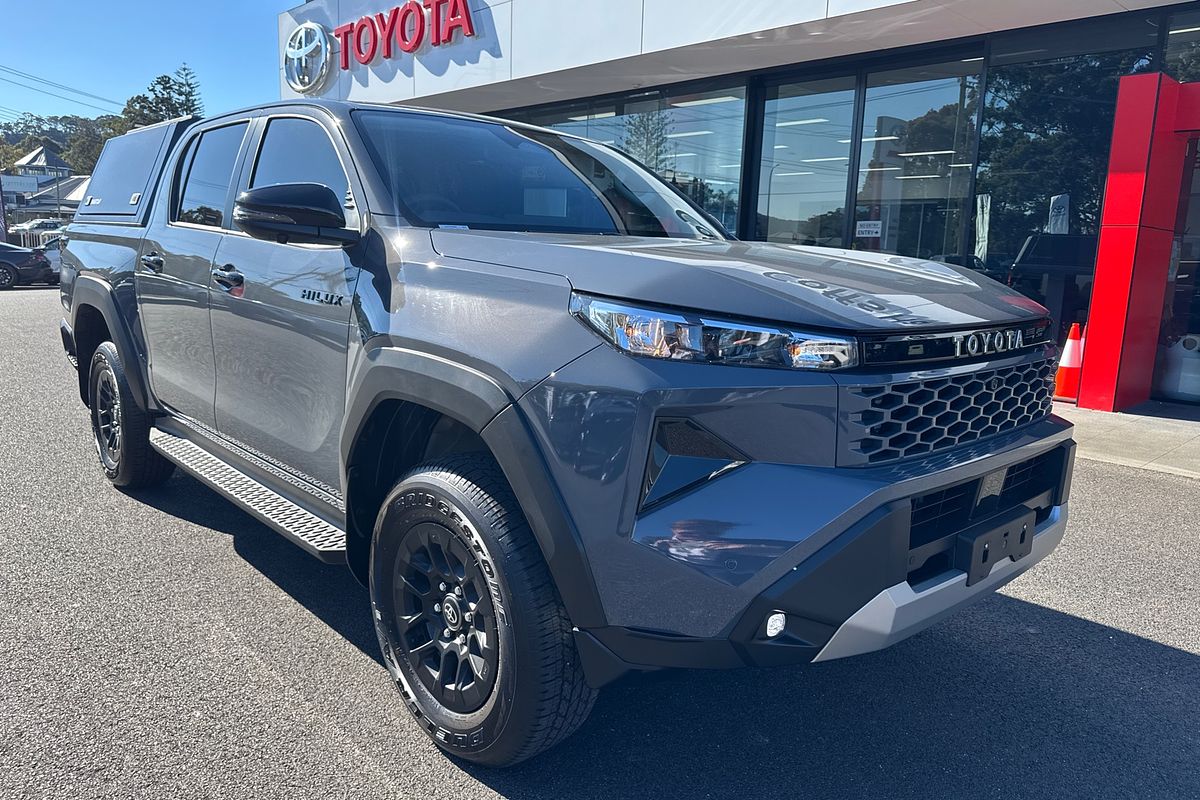 2026 Toyota Hilux SR 48V GUN227R 4X4