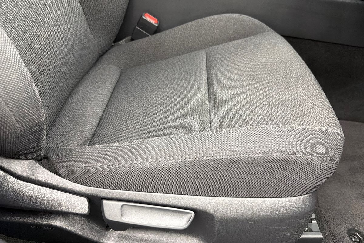 2025 Toyota Camry Ascent AXVH80R