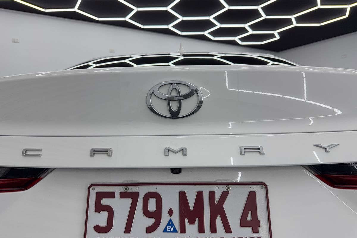 2025 Toyota Camry Ascent AXVH80R