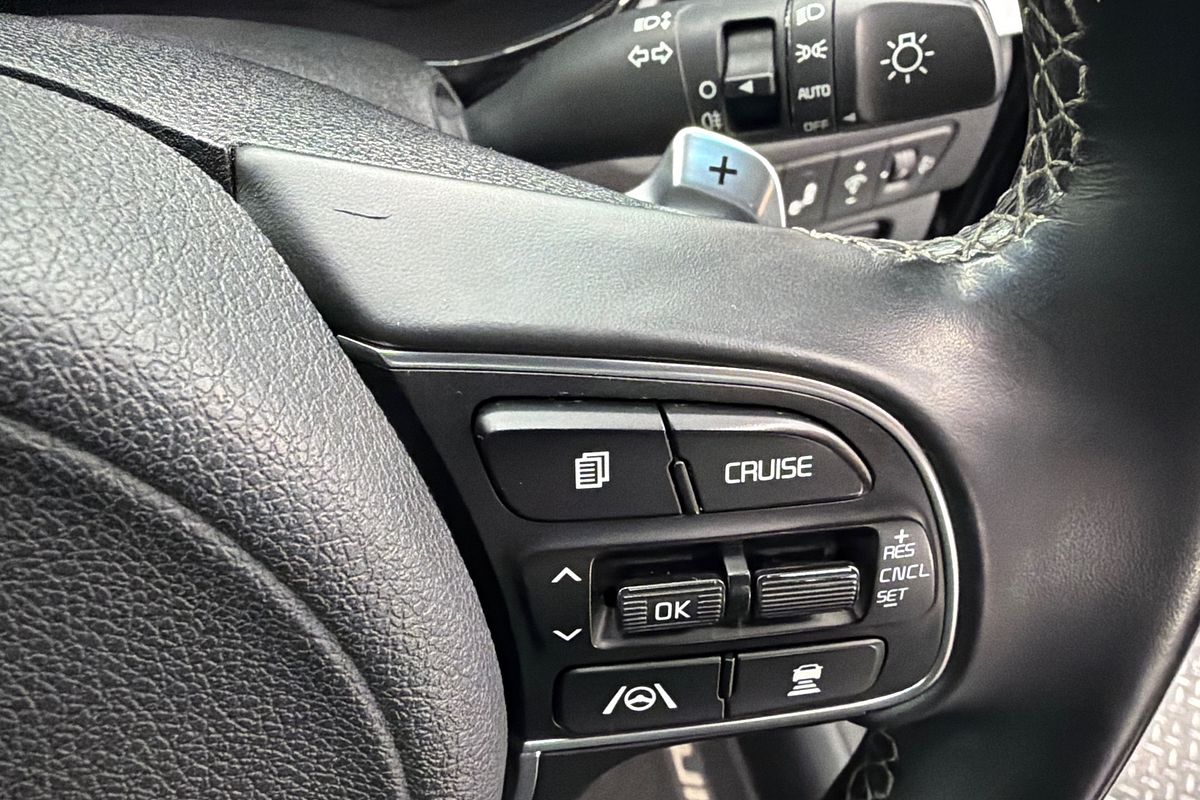 2022 Kia Niro HEV S SG2