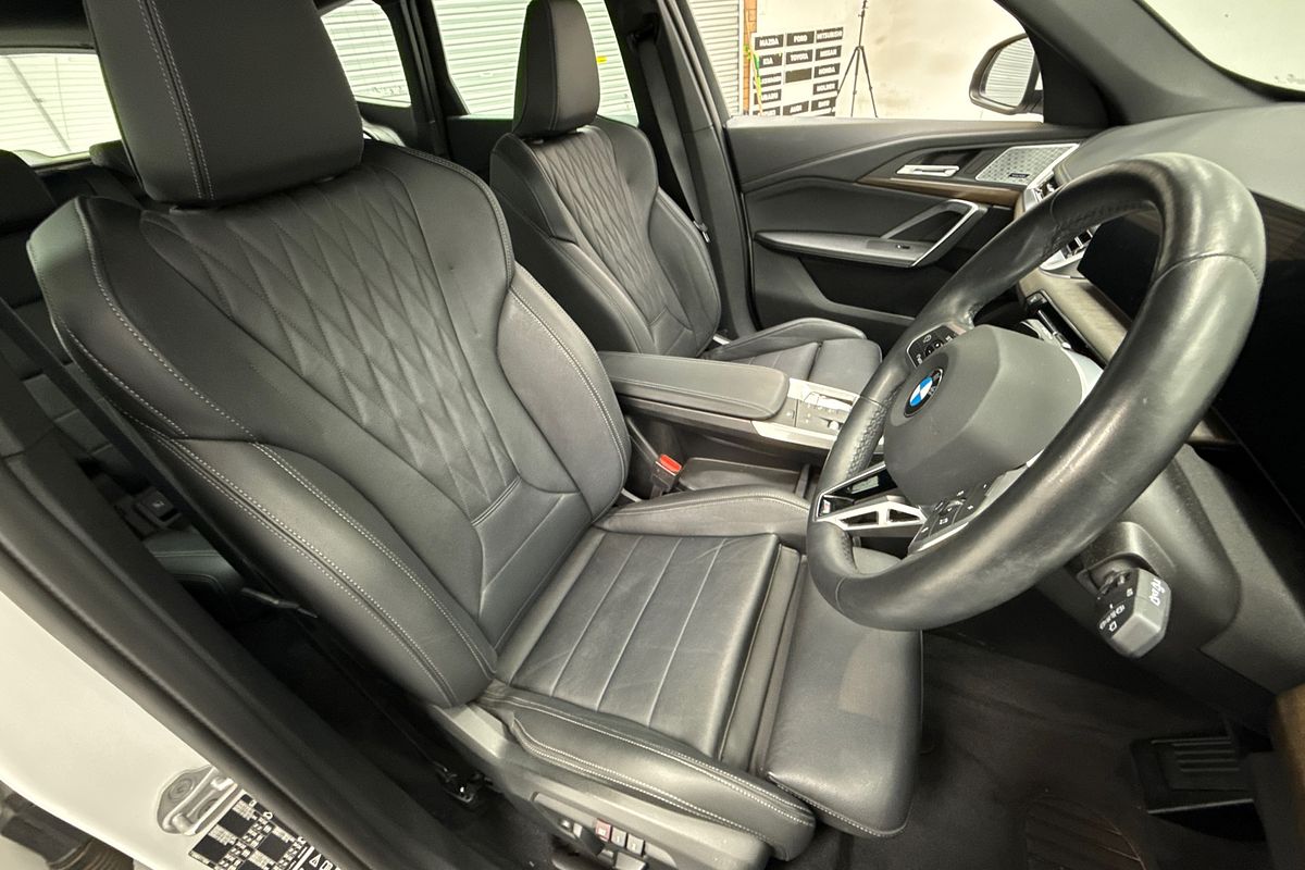 2024 BMW X1 xDrive20i U11