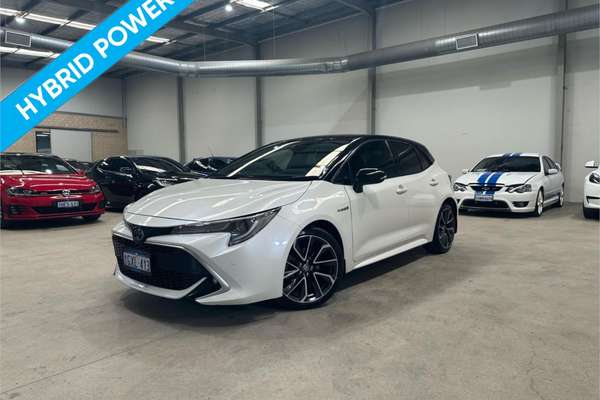 2019 Toyota Corolla ZR Hybrid ZWE211R