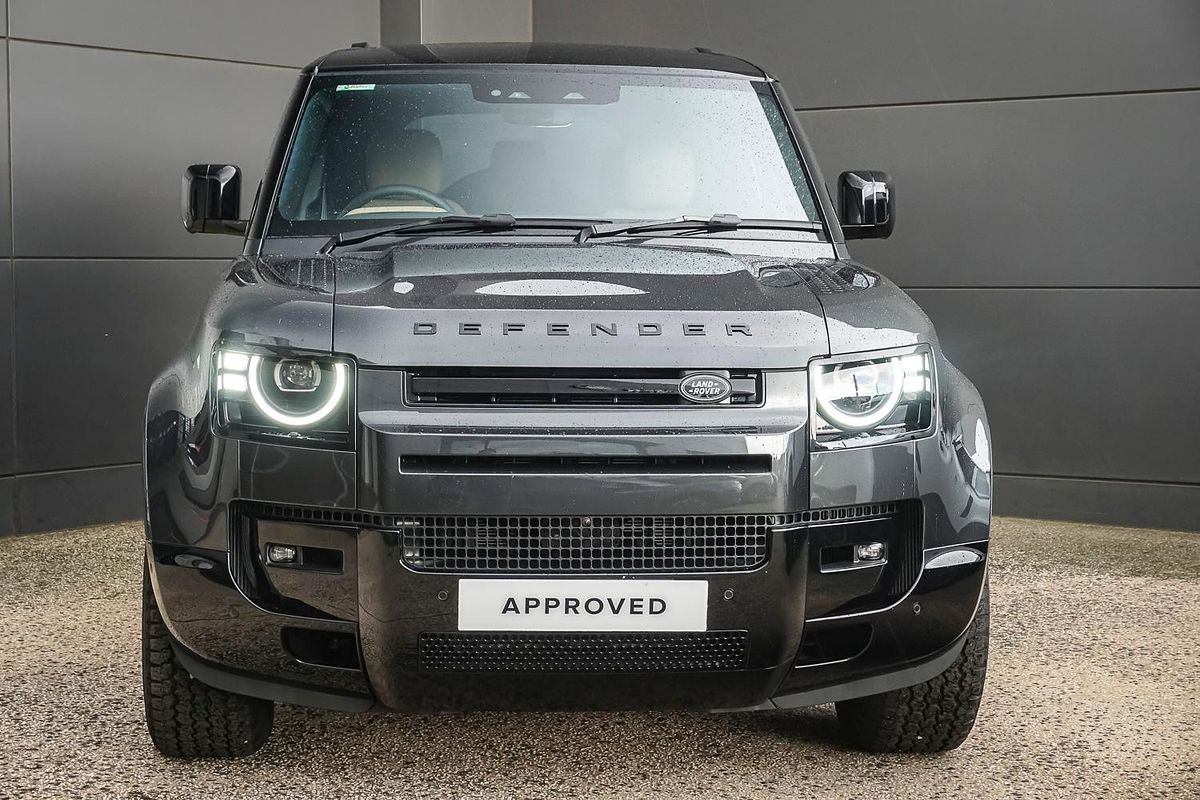 2026 Land Rover Defender 110 P425 X-Dynamic SE L663