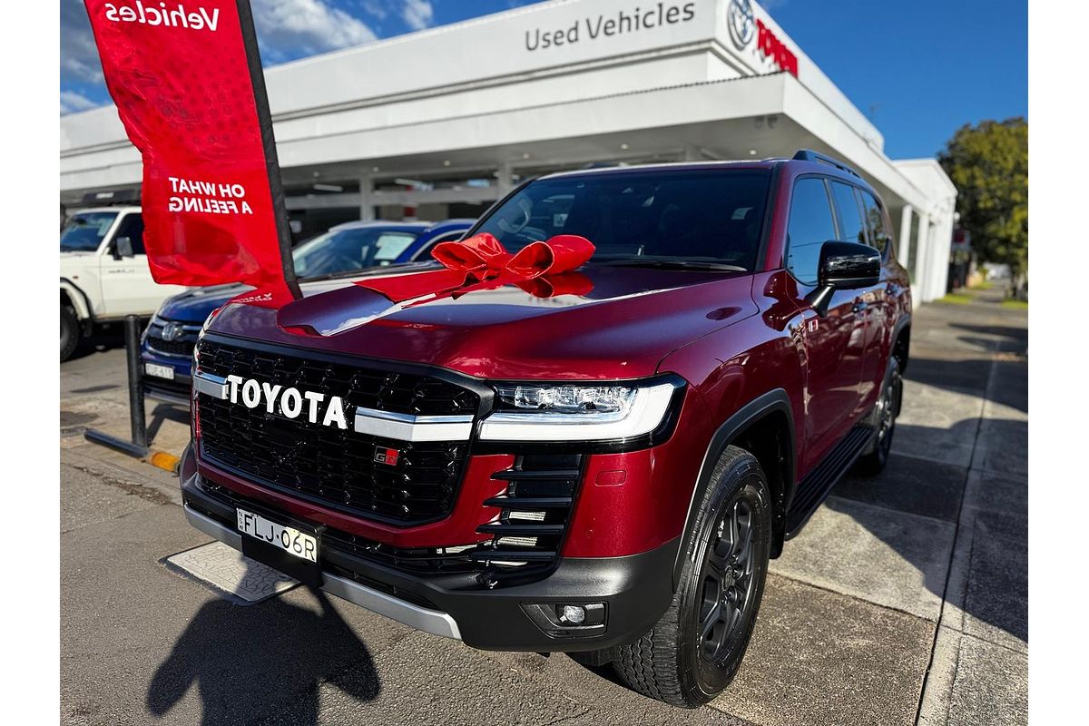 2024 Toyota Landcruiser GR Sport FJA300R