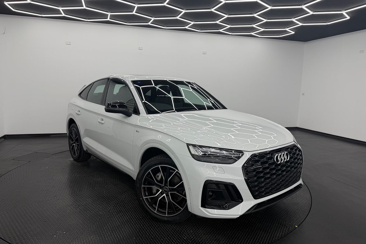 2022 Audi Q5 45 TFSI S line FY