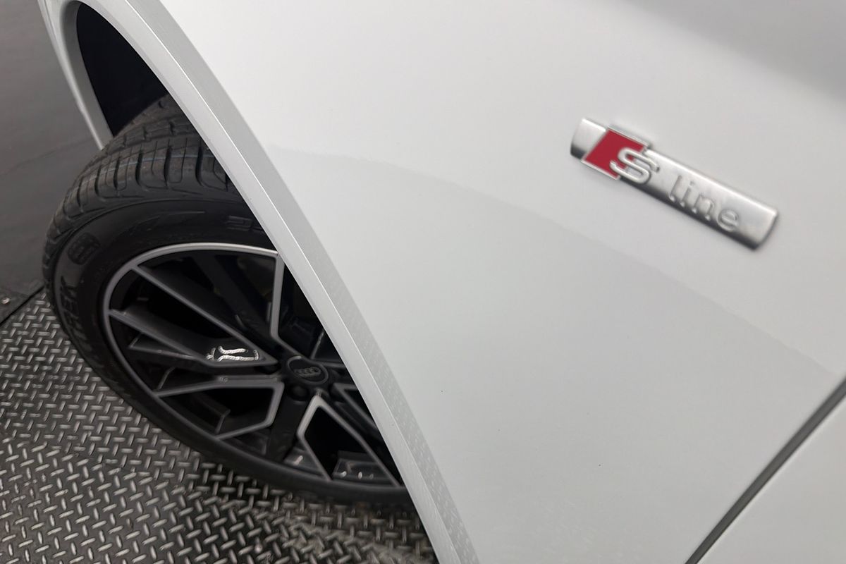 2022 Audi Q5 45 TFSI S line FY