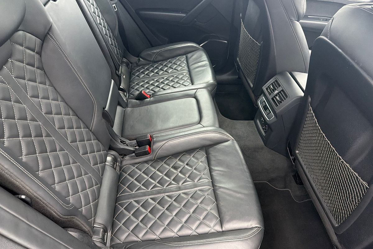 2022 Audi Q5 45 TFSI S line FY
