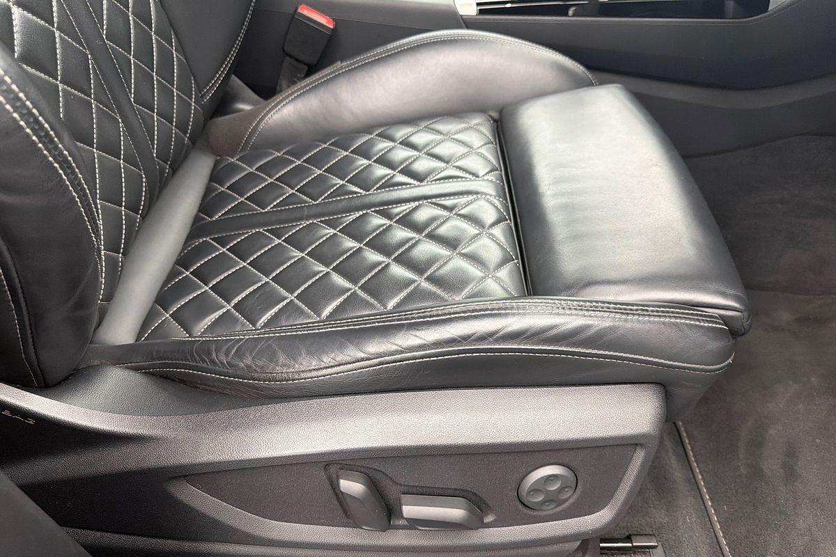 2022 Audi Q5 45 TFSI S line FY