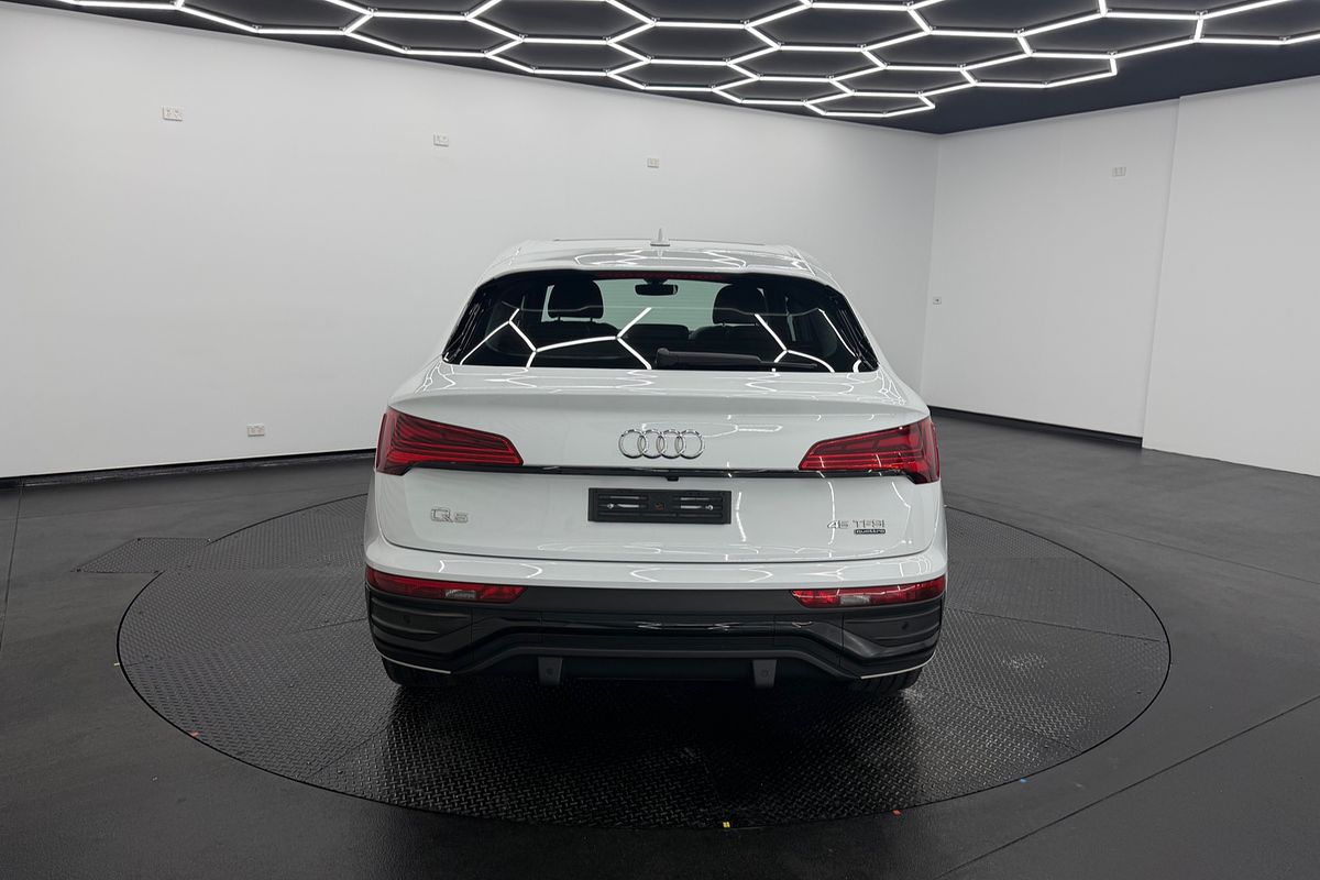 2022 Audi Q5 45 TFSI S line FY