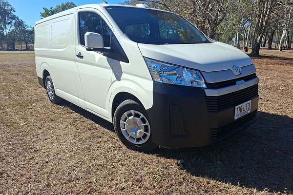 2024 Toyota Hiace GDH300R LWB