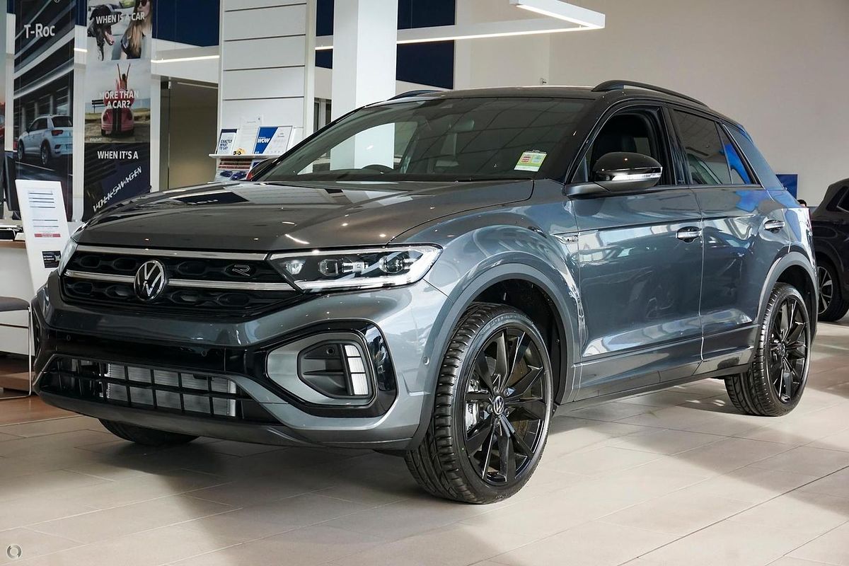 2025 Volkswagen T-Roc 140TSI R-Line D11