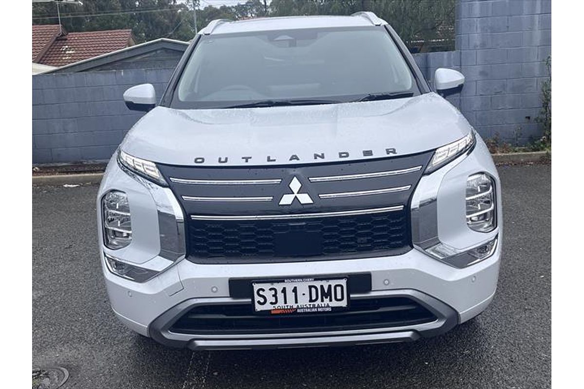 2025 Mitsubishi Outlander PHEV Exceed ZM