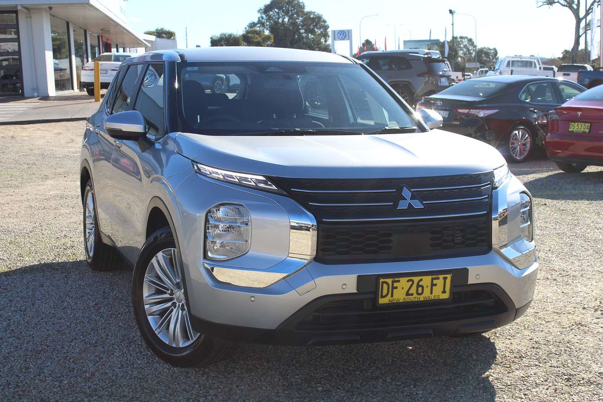 2022 Mitsubishi Outlander ES ZM