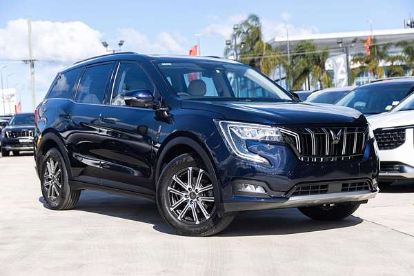 2023 Mahindra XUV700 AX7L