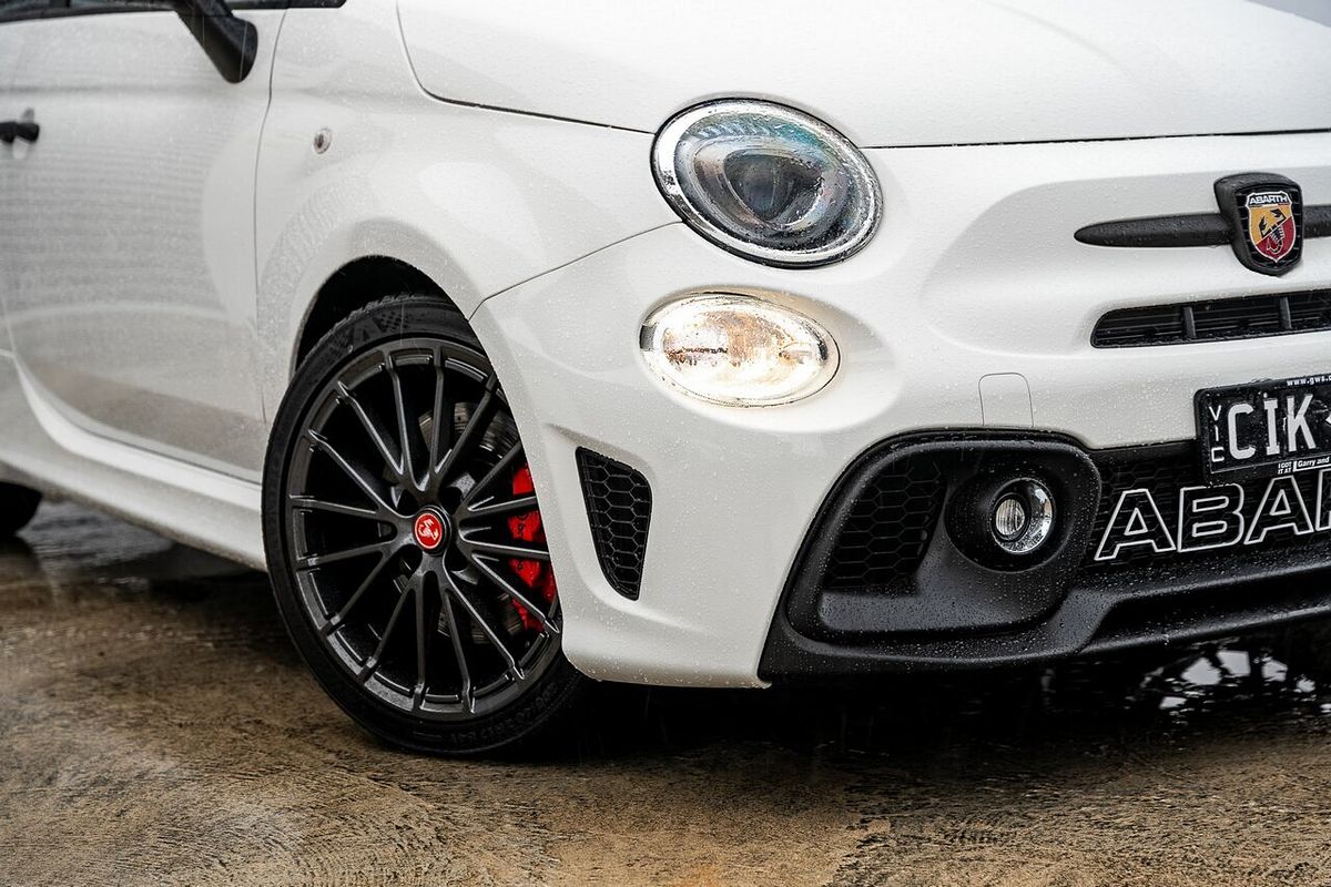 2022 Abarth 695 Competizione