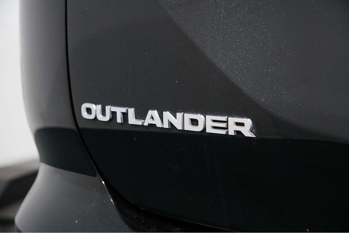 2021 Mitsubishi Outlander Exceed Tourer ZM