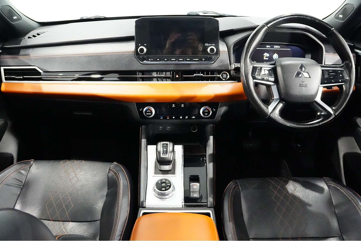 2021 Mitsubishi Outlander Exceed Tourer ZM