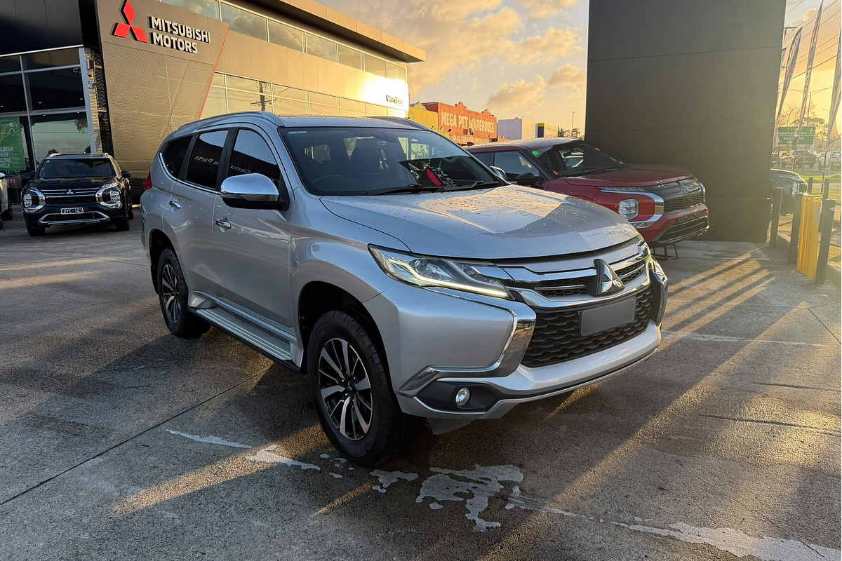 2016 Mitsubishi Pajero Sport GLS QE