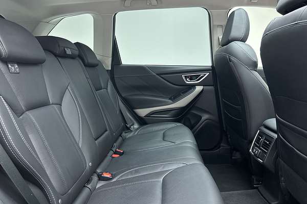 2022 Subaru Forester 2.5i-S S5 thumb-11