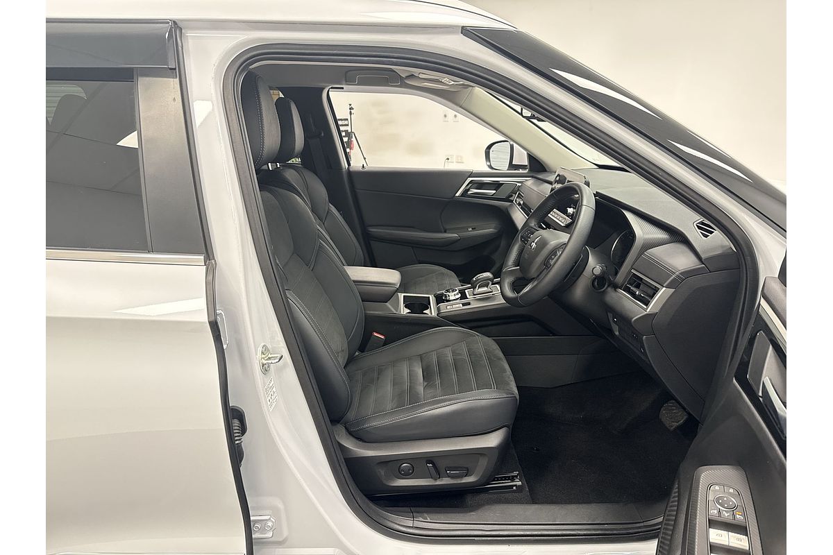 2023 Mitsubishi Outlander Aspire ZM