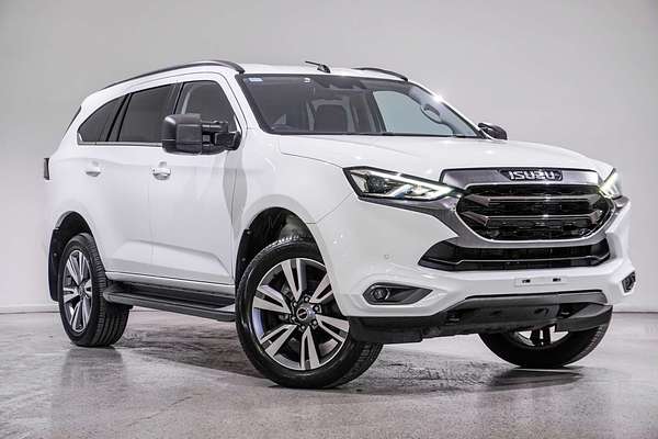 2022 Isuzu MU-X LS-T