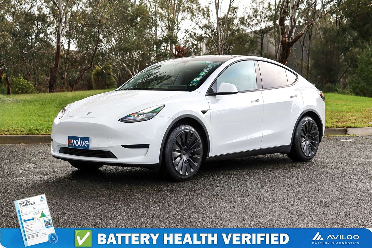 2024 Tesla Model Y Rear-Wheel Drive