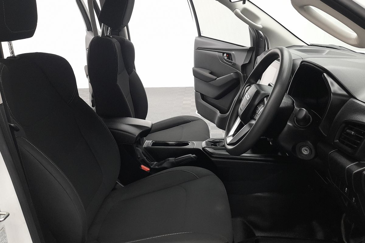 2023 Isuzu D-MAX SX 4X4