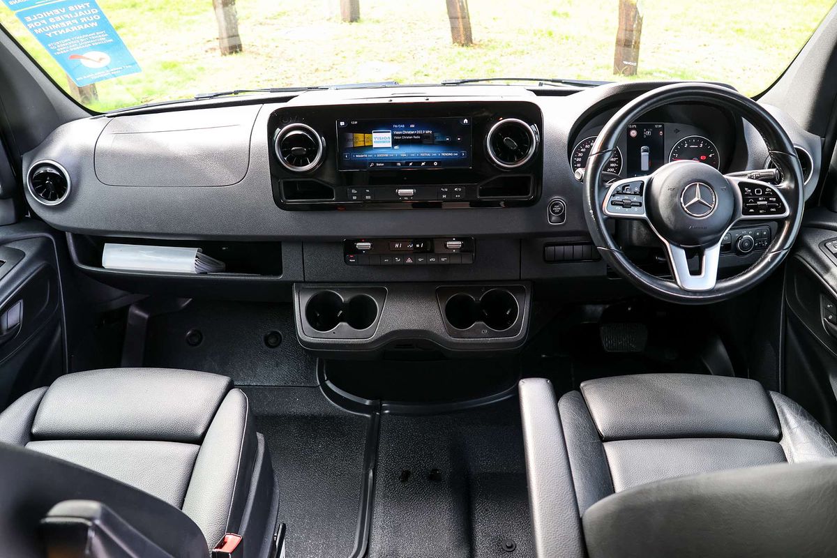 2021 Mercedes-Benz Sprinter 419CDI VS30 MWB Low Roof image 14