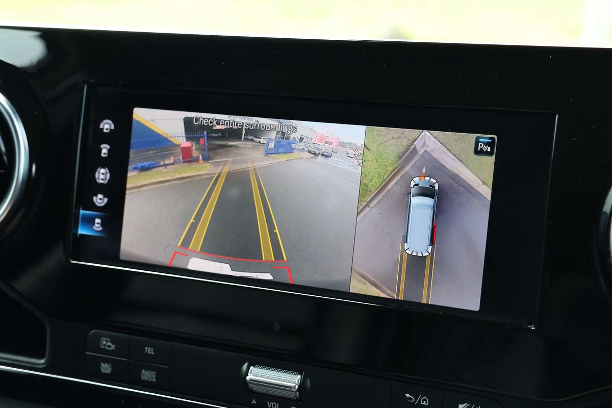 2021 Mercedes-Benz Sprinter 419CDI VS30 MWB Low Roof image 23