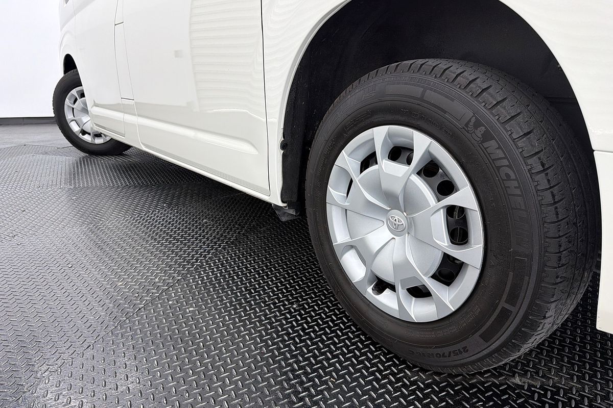2024 Toyota Hiace GDH300R LWB