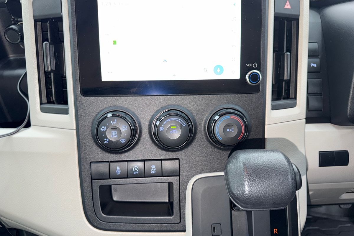 2024 Toyota Hiace GDH300R LWB
