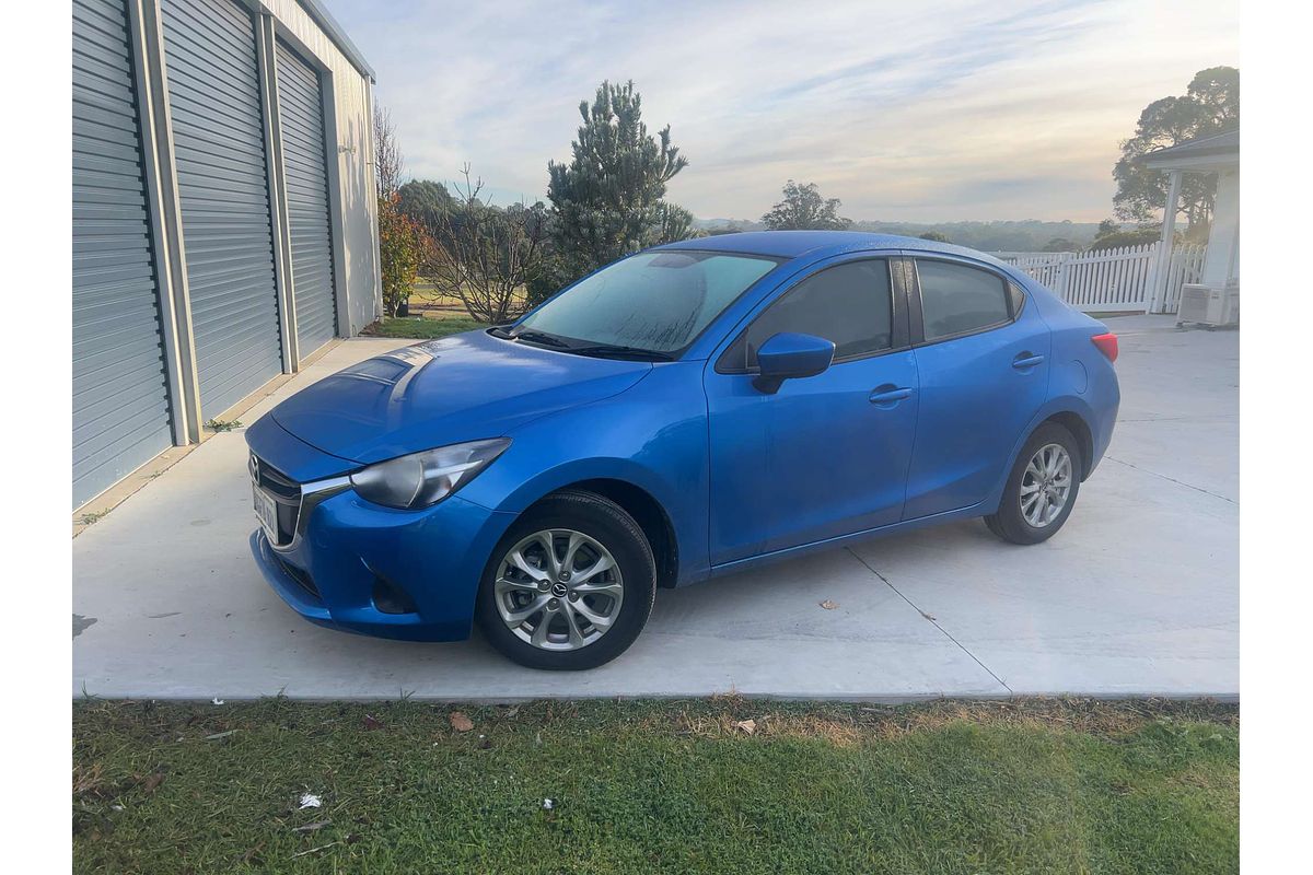 2017 Mazda 2 Maxx DL Series