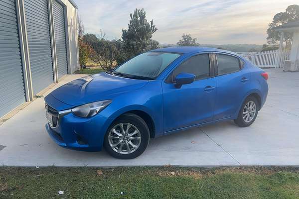2017 Mazda 2 Maxx DL Series