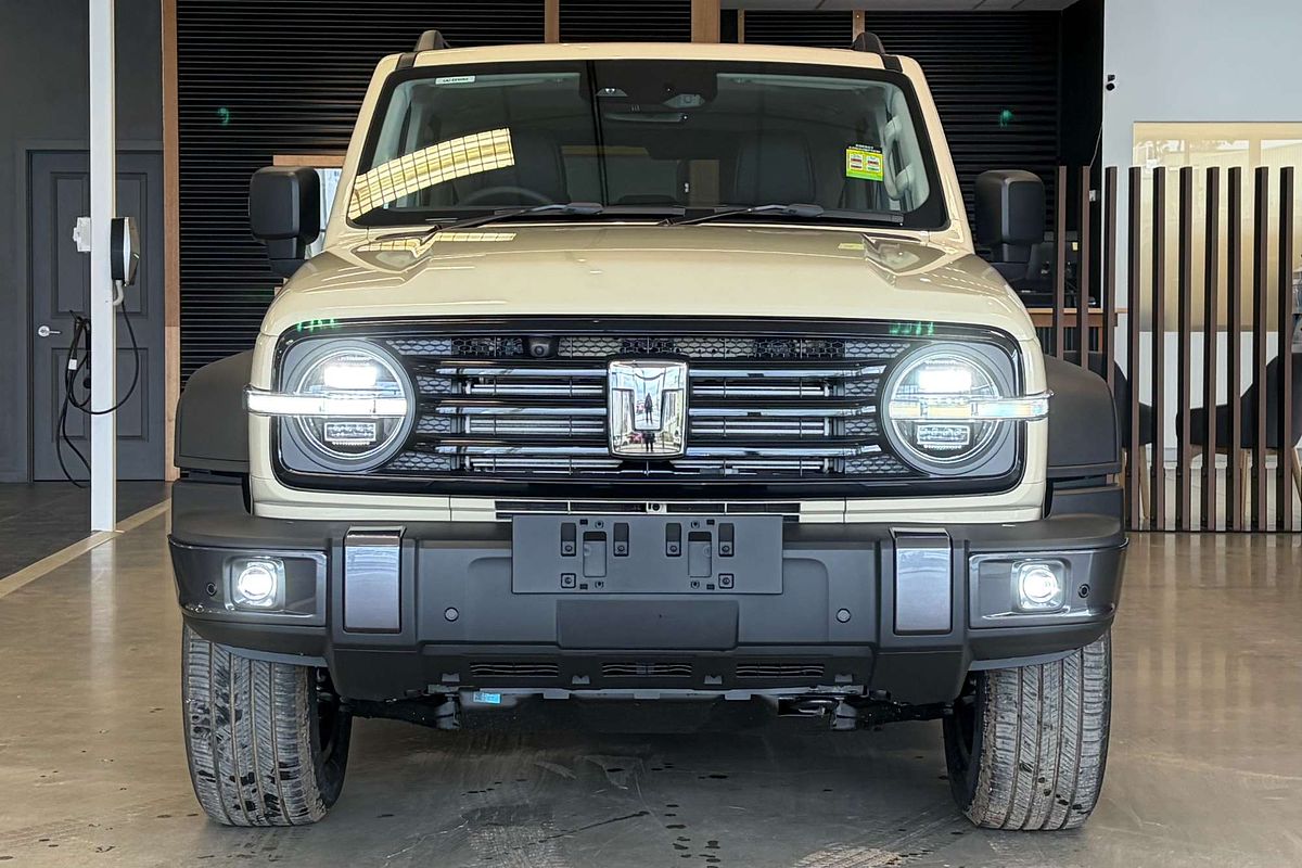 2026 GWM Tank 300 Ultra Hi4-T PHEV P01