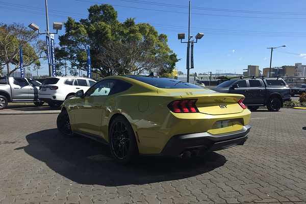 2025 Ford Mustang GT FO thumb-1