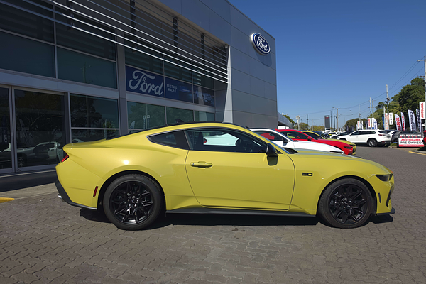 2025 Ford Mustang GT FO thumb-4