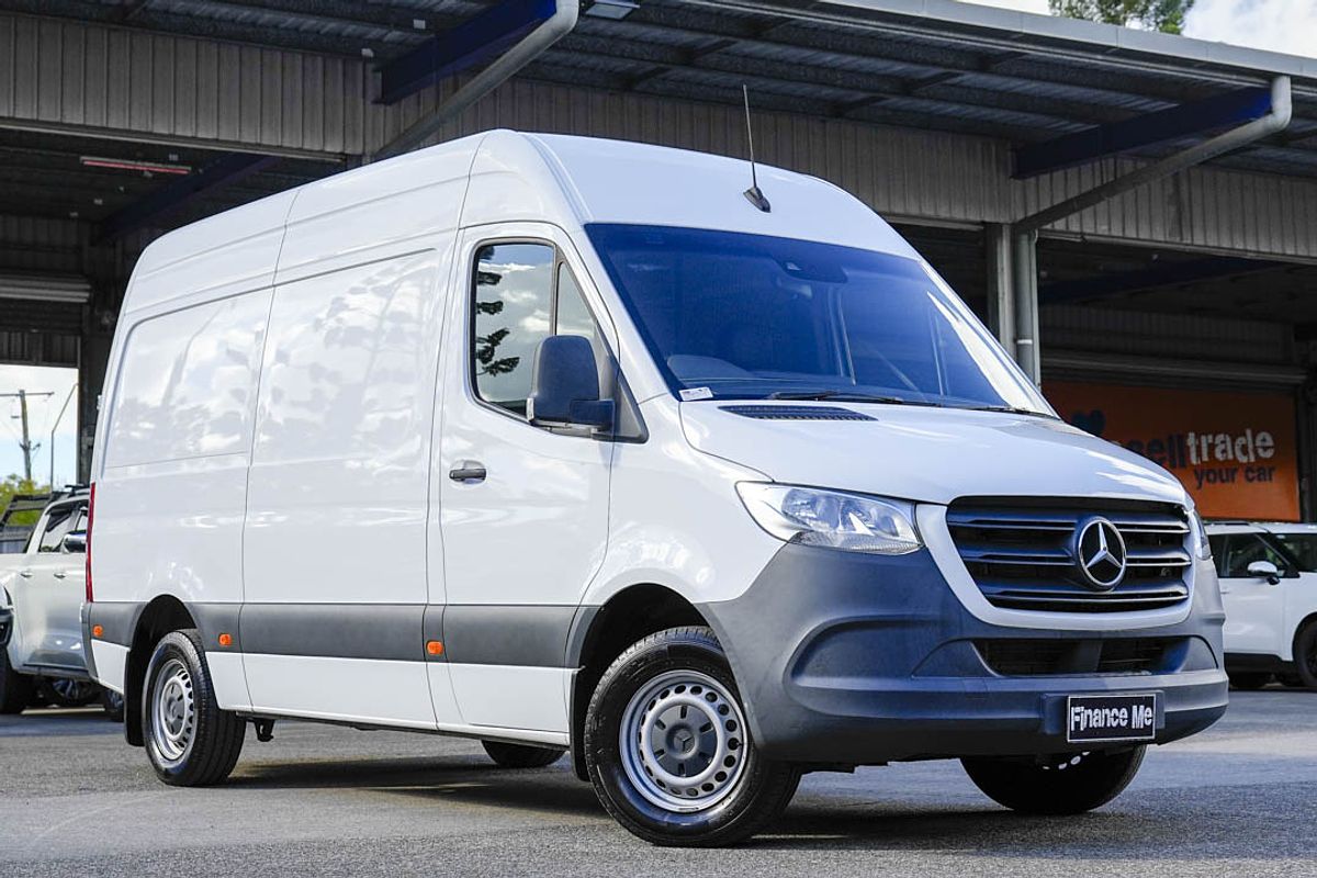 2023 Mercedes-Benz Sprinter 315CDI VS30 MWB Low Roof