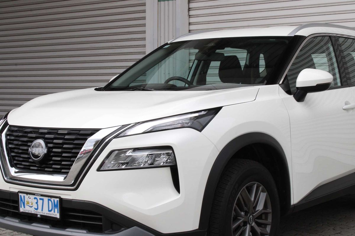 2025 Nissan X-TRAIL ST T33