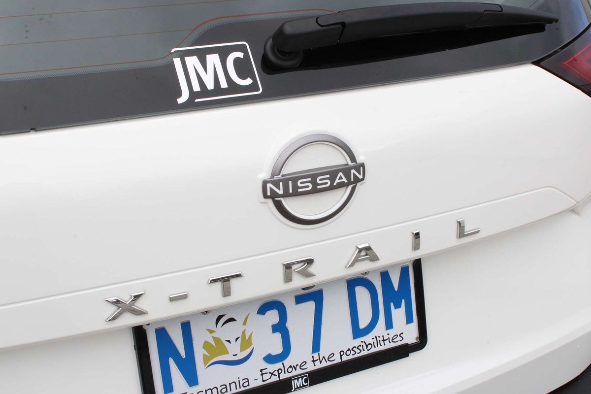 2025 Nissan X-TRAIL ST T33