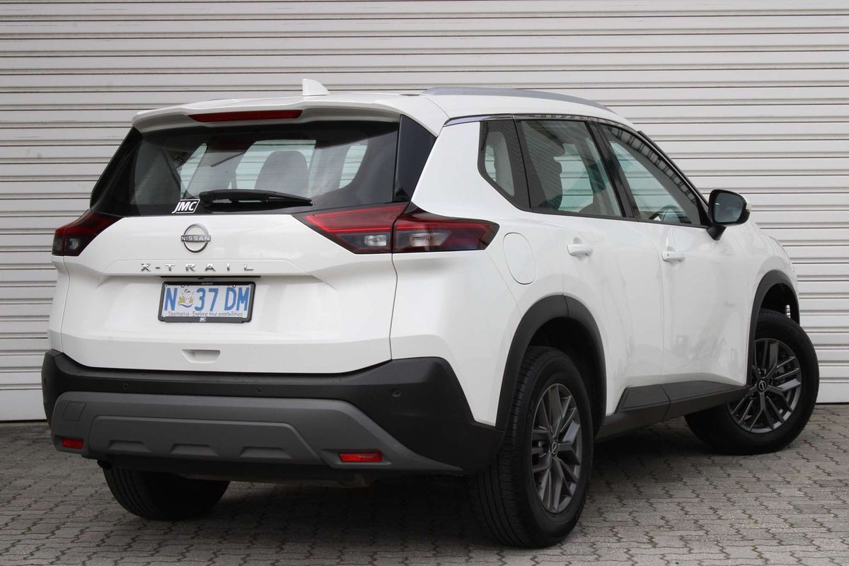 2025 Nissan X-TRAIL ST T33