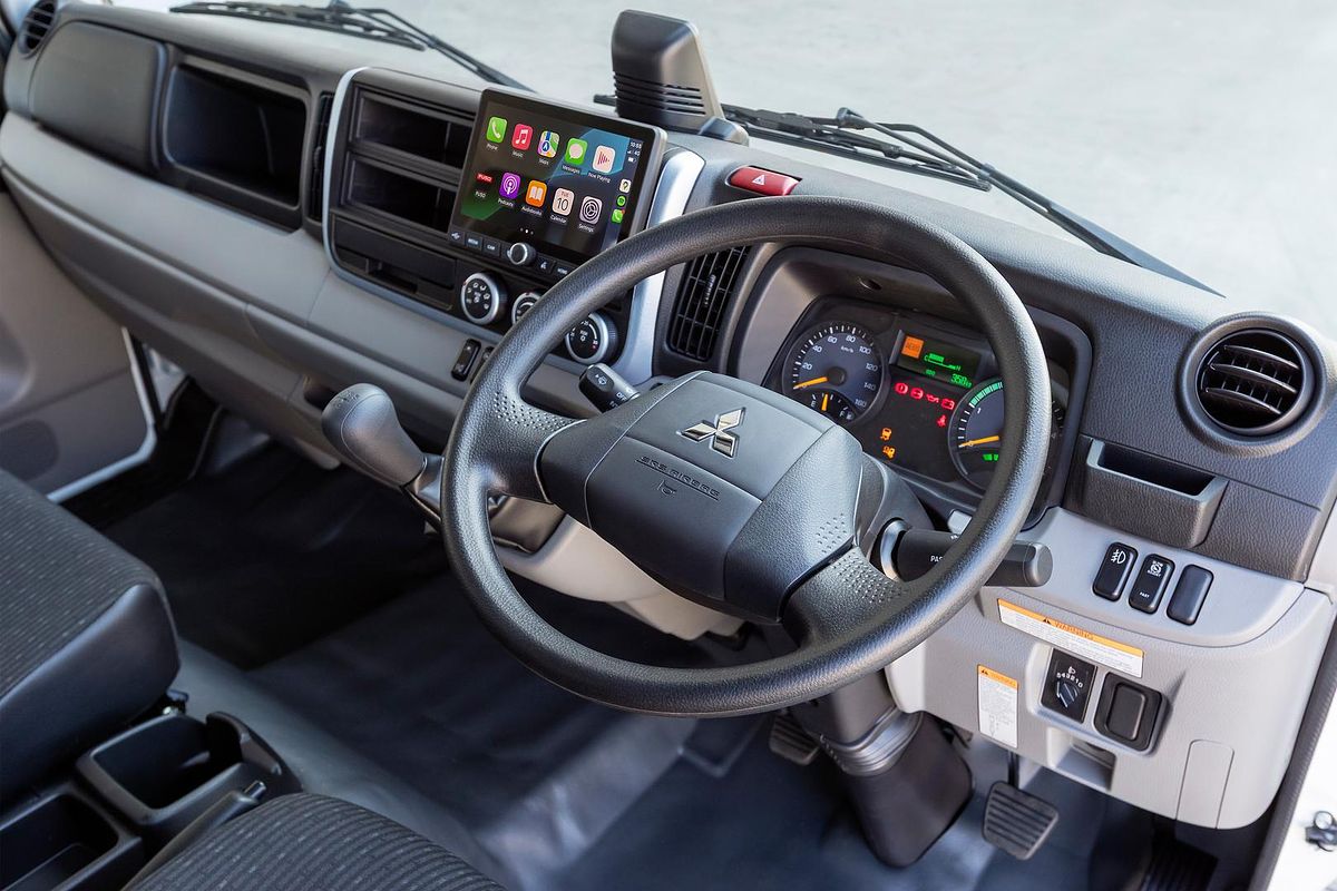 2026 Fuso Canter 615 image 8