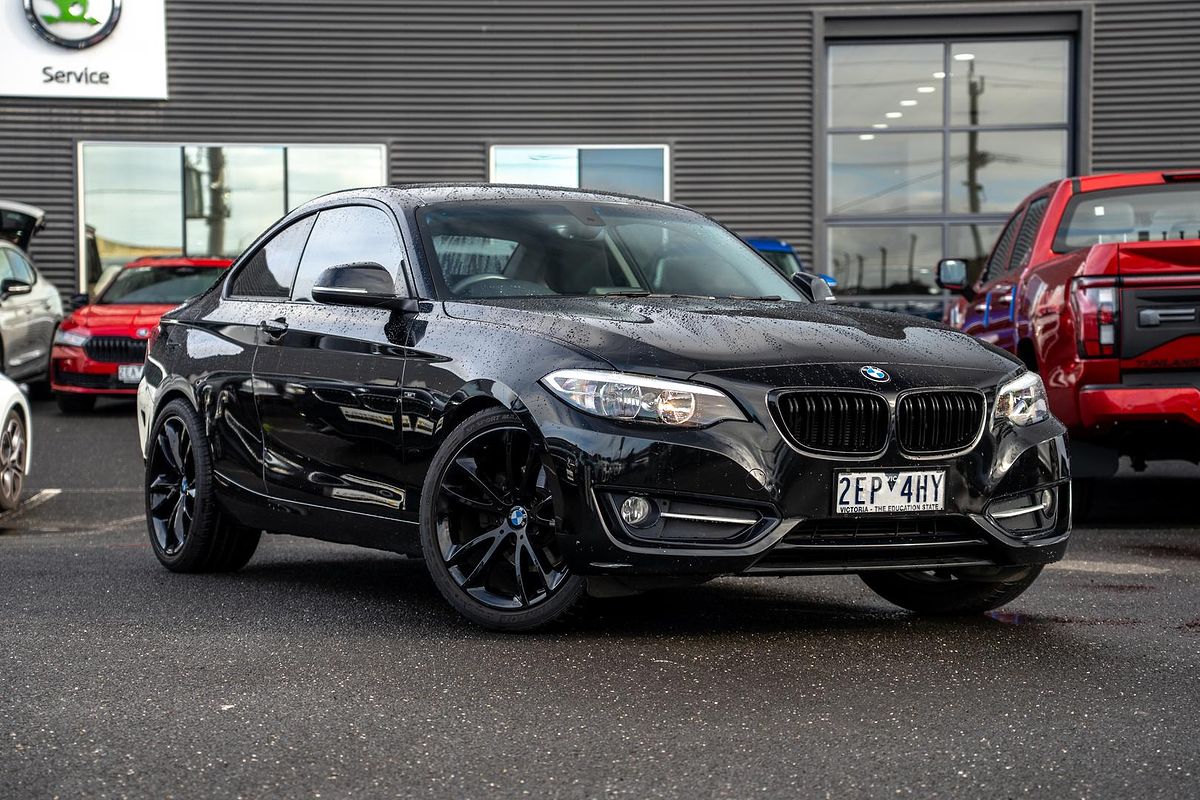 2014 BMW 2 Series 220i Sport Line F22