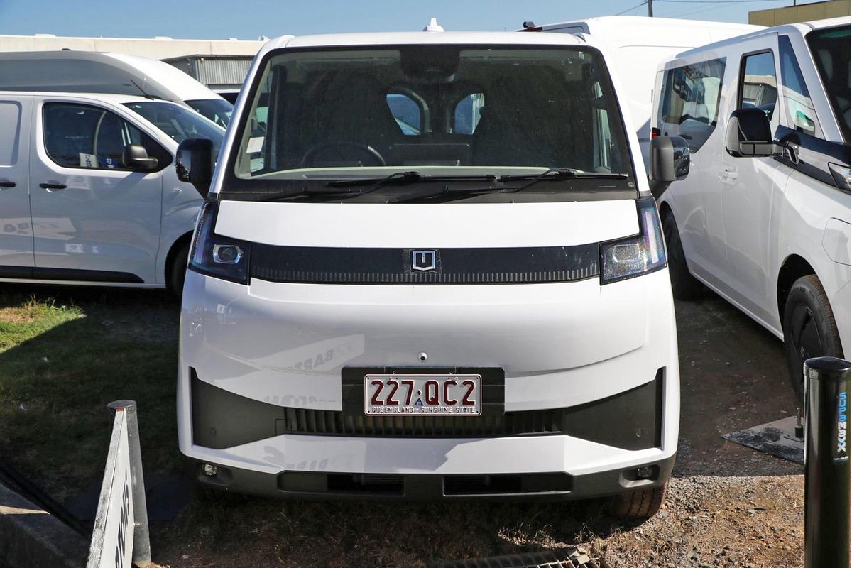 2026 Farizon V7E Standard Range Low Roof
