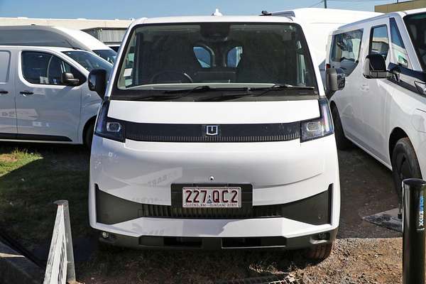 2026 Farizon V7E Standard Range Low Roof