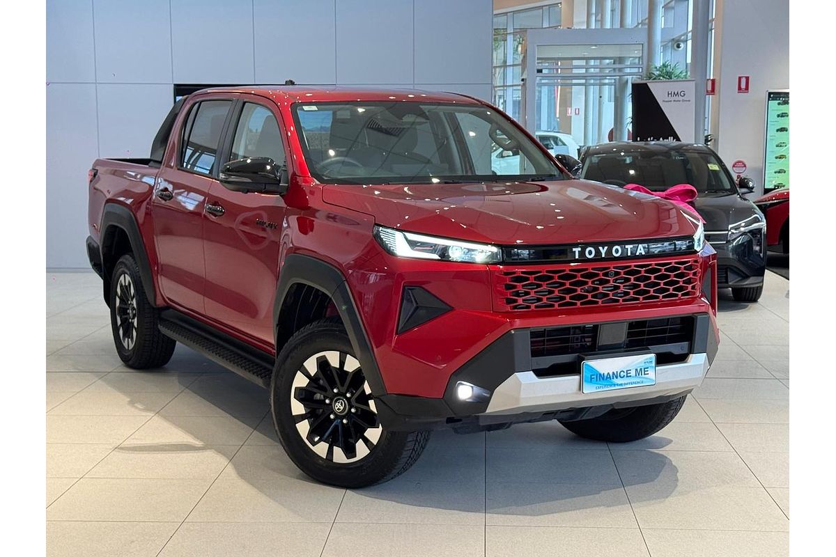 2025 Toyota Hilux SR5 48V GUN227R 4X4