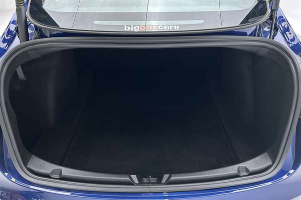 2022 Tesla Model 3 Performance thumb-21